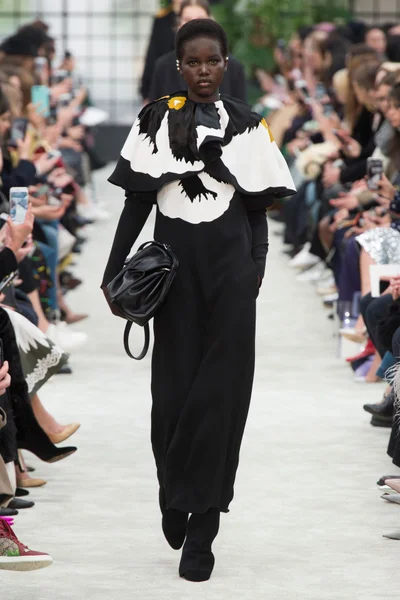 Look 1